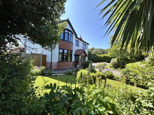 Photo 34- click for photo gallery